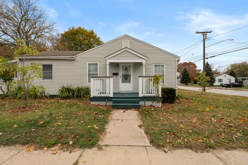 135 Midway Oval, Groton, CT, 06340-4845 | Card Image