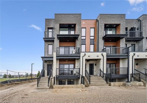 c061-525 Erinbrook Dr, Kitchener, ON, N2E3M8 | Card Image