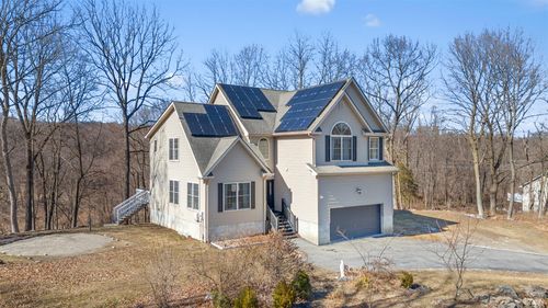89 Old Post Rd, Marlboro, NY, 12542-6544 | Card Image