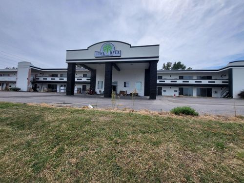 7350 Graham Rd, Florissant, MO, 63031 | Card Image