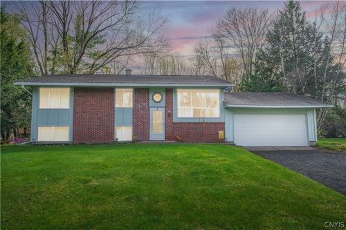 8017 Glenwood Dr, Rome, NY, 13440-0403 | Card Image