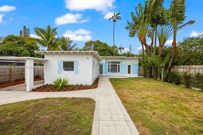 402 Nw 110th St, House other with 2 bedrooms, 2 bathrooms and null parking in Miami FL | Image 1