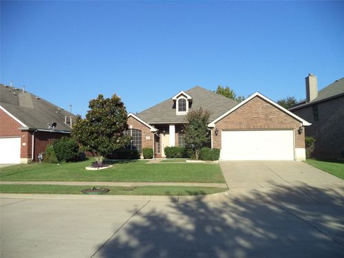 9220 Water Oak Dr, Arlington, TX, 76002-3097 | Card Image