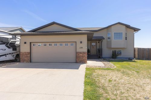 784 Sonic Way, Box Elder, SD, 57719-8701 | Card Image