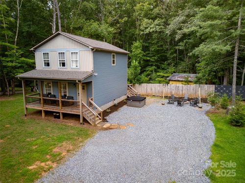 428 Emmas Grove Rd, Fletcher, NC, 28732-8470 | Card Image