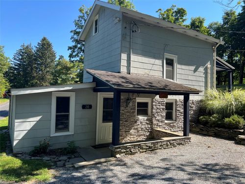 20 North St, Cornwall, NY, 12518-1303 | Card Image