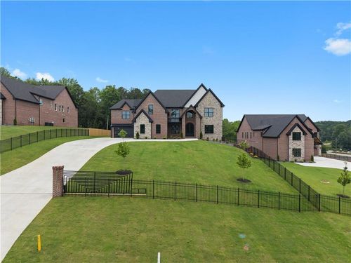 405 Thunder Rd, buford, GA, 30518-2578 | Card Image