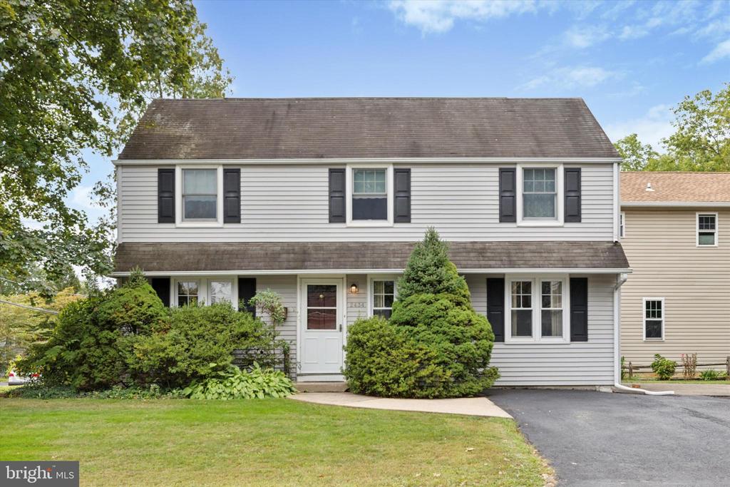 Pershing Ave, Abington, PA 19001