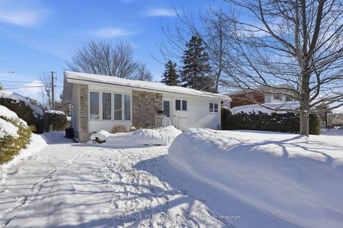 2266 Fife Cres, Ottawa, ON, K1G2Z4 | Card Image