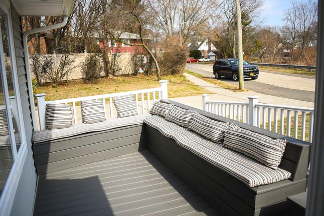 340 Bixley Heath, House other with 3 bedrooms, 2 bathrooms and null parking in Lynbrook NY | Image 11