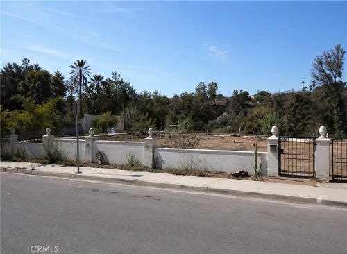 747 Radcliffe Ave, Pacific Palisades, CA, 90272 | Card Image