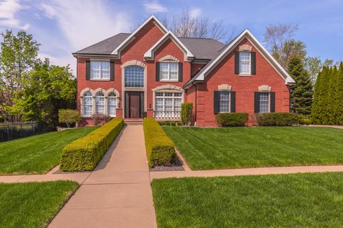 33 Derby Way, Bloomington, IL, 61704-2821 | Card Image