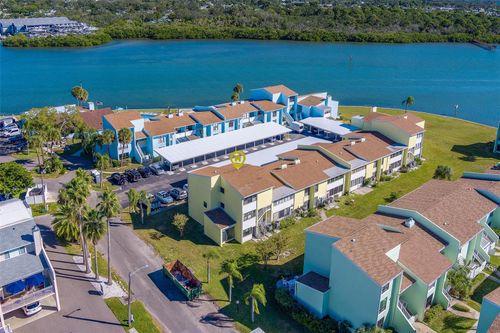 28-1 Windrush Blvd, INDIAN ROCKS BEACH, FL, 33785-2641 | Card Image