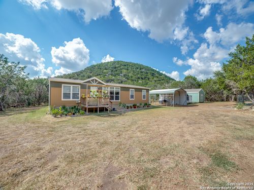 825 Valley Vista Rd, Tarpley, TX, 78883-4486 | Card Image