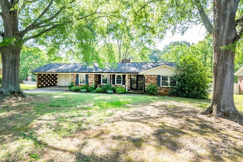 1211 Starlight Dr, Shelby, NC, 28152-7017 | Card Image