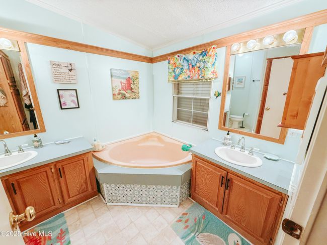 311 Old Ferry Rd, House other with 3 bedrooms, 2 bathrooms and null parking in Emerald Isle NC | Image 22