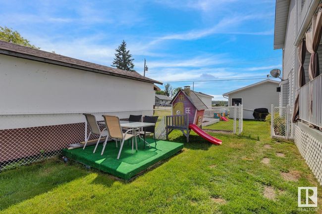 6510 50 Ave, House other with 4 bedrooms, 3 bathrooms and null parking in Alberta Beach AB | Image 44