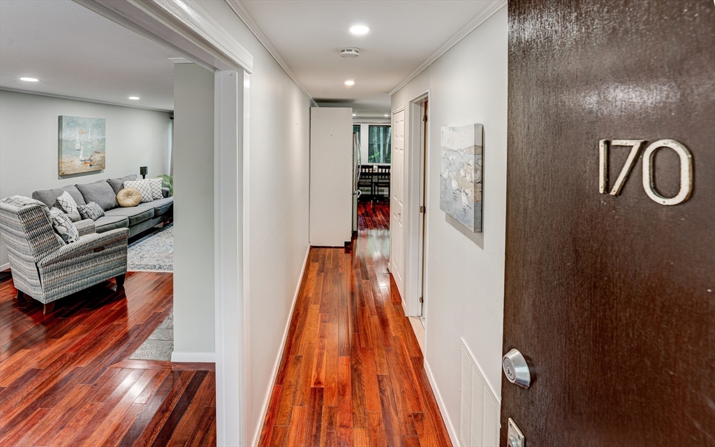 170 170 Split Rock, For Rent in Acton Zoocasa