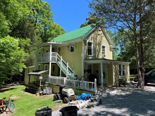 204 Tunstall Ave, Blackstone, VA, 23824-1712 | Card Image