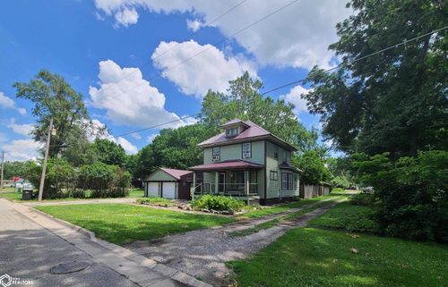 306 Market St, Eddyville, IA, 52553-7754 | Card Image