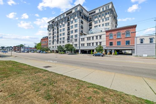 unit-802-461 Bank St, New London, CT, 06320-5559 | Card Image
