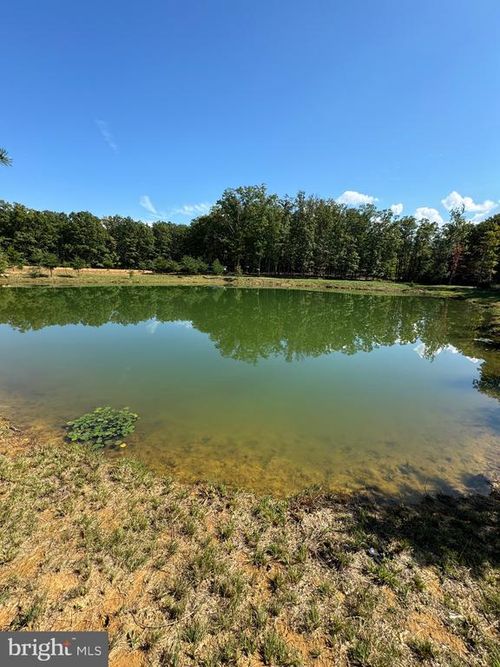 362 Oak Hill Rd, Moorefield, WV, 26836-8415 | Card Image