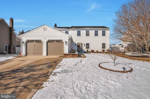 8 Grant Cir, SEWELL, NJ, 08080-2618 | Card Image