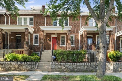 1804 Burke St Se, WASHINGTON, DC, 20003-2511 | Card Image