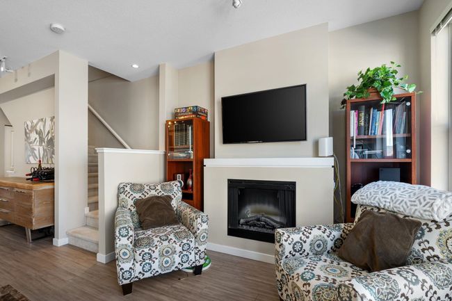 131 - 7938 209 Street, Townhouse with 2 bedrooms, 2 bathrooms and 2 parking in Langley BC | Image 6