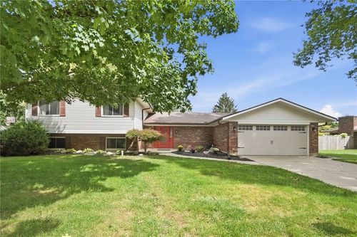 7611 Pelway Dr, Centerville, OH, 45459-5021 | Card Image