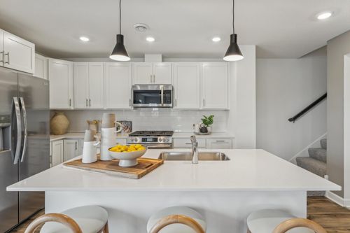 5291 Long Pointe Pass, Woodbury, MN, 55129 | Card Image