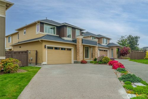 8007 9th Pl Se, Lake Stevens, WA, 98258-4552 | Card Image