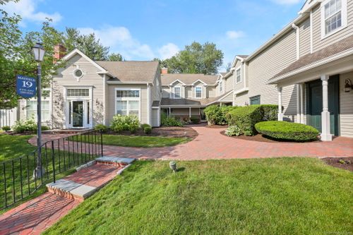 281-281 Mayfield Drive, Trumbull, CT, 06611 | Card Image