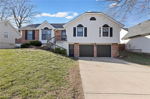 1212 E Frontier Ln, Olathe, KS, 66062-5766 | Card Image