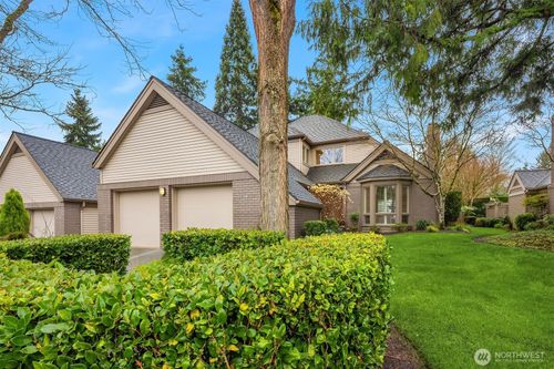 1716 Bellevue Way Ne, Bellevue, WA, 98004 | Card Image