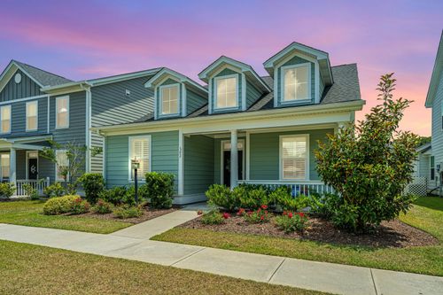 102 Angelica Ave, Summerville, SC, 29483-5574 | Card Image