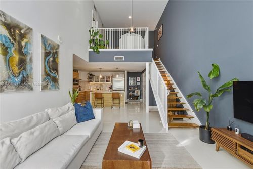 th103-2020 N Bayshore Dr, Miami, FL, 33137-5153 | Card Image