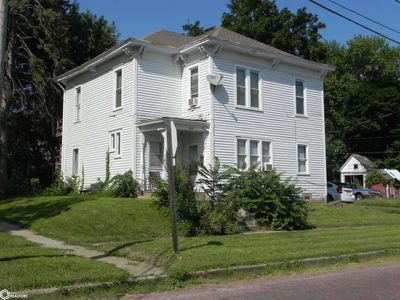 607 Pearl Street, Home with 0 bedrooms, 0 bathrooms and null parking in Bedford IA | Image 1