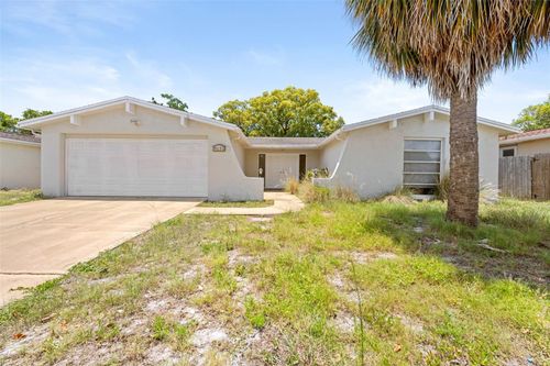 9131 Hunt Club Ln, PORT RICHEY, FL, 34668-5193 | Card Image