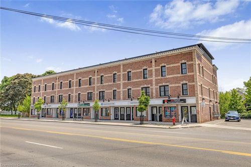 206-760 Lakeshore Rd E, Mississauga, ON, L5E1C7 | Card Image