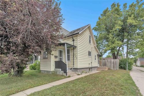 305 Mountain Ave, Winnipeg, MB, R2W1J9 | Card Image