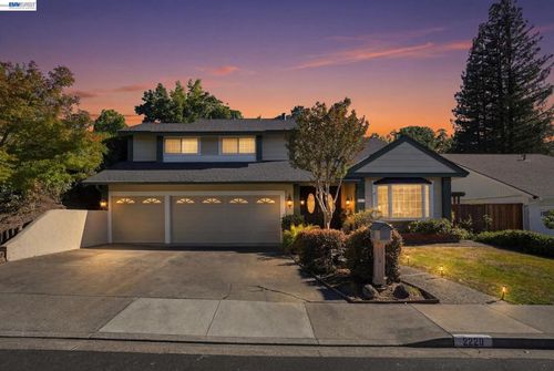 2229 Stewart Ave, Walnut Creek, CA, 94596 | Card Image