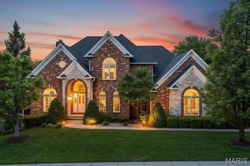 125 Gardner Pl, Saint Charles, MO, 63301-4582 | Card Image