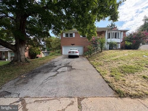 2575 Cambridge Rd, YORK, PA, 17402-3929 | Card Image