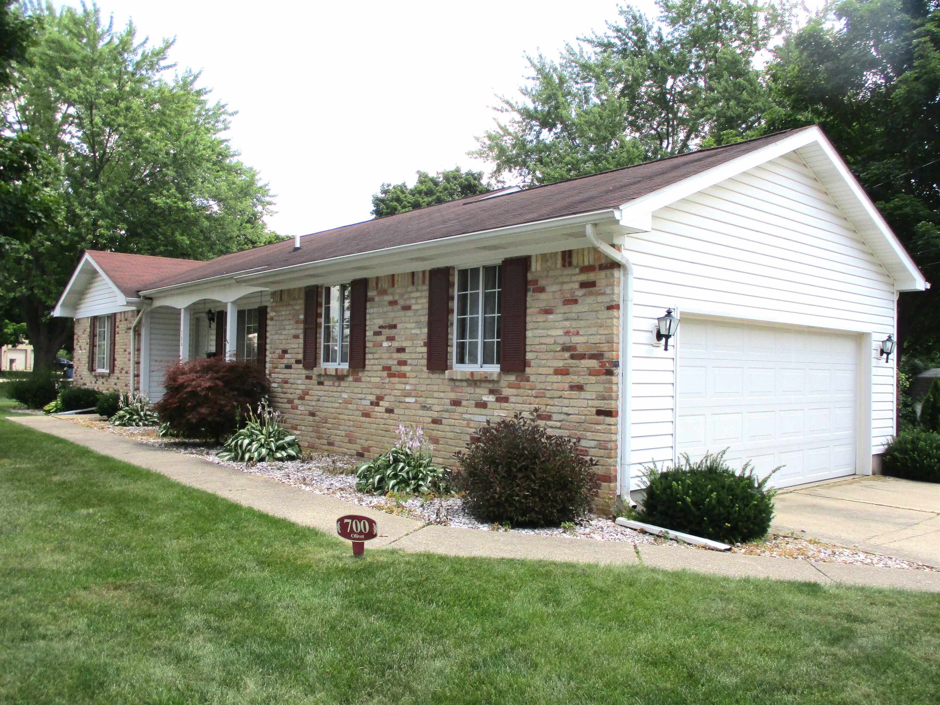 Olivet St, Durand, MI 48429
