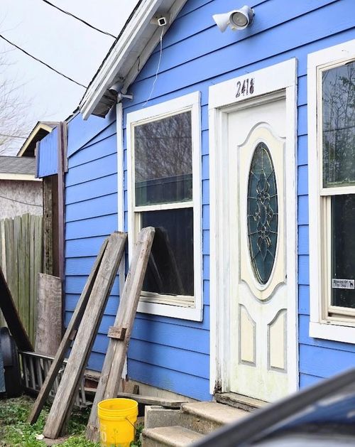 2418 Hill Ave, Dickinson, TX, 77539-3702 | Card Image