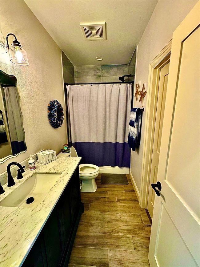 7165 Backridge Rd, House other with 6 bedrooms, 7 bathrooms and 2 parking in Sabine Pass TX | Image 23