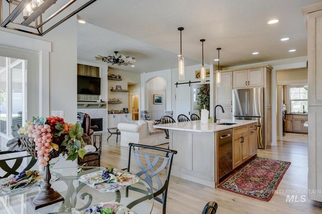 22608 Aura Vista Way, House other with 3 bedrooms, 4 bathrooms and 5 parking in Caldwell ID | Image 13