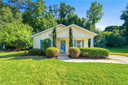 6955 Satterlee Woods Ln, Austell, GA, 30168-6735 | Card Image