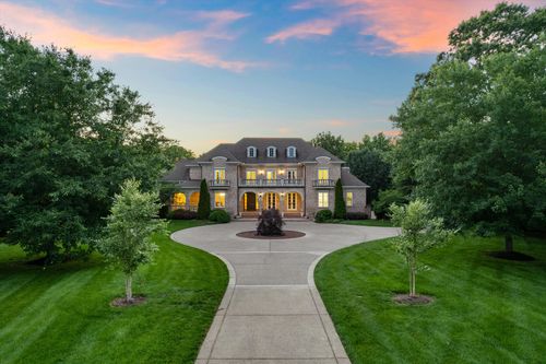2455 Hidden River Ln, Franklin, TN, 37069-6933 | Card Image